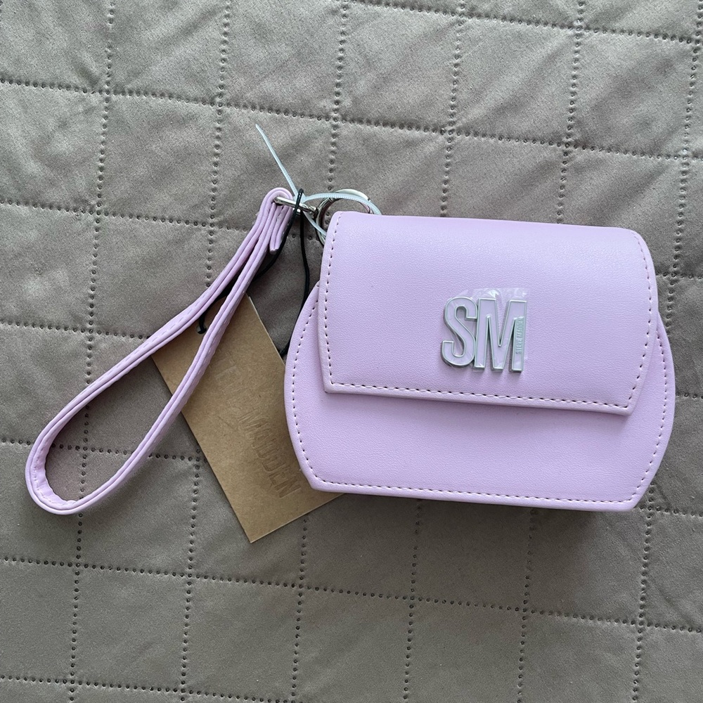 Steve Madden wristlet